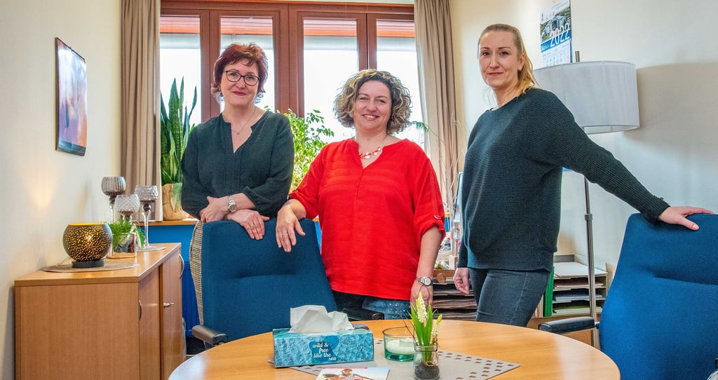 Mandy Rüdiger, Ines Tannenberg und Yvonne Merker (v.l.n.r.) sind das Team der Erziehungs- und Familienberatungsstelle der Diakonie.