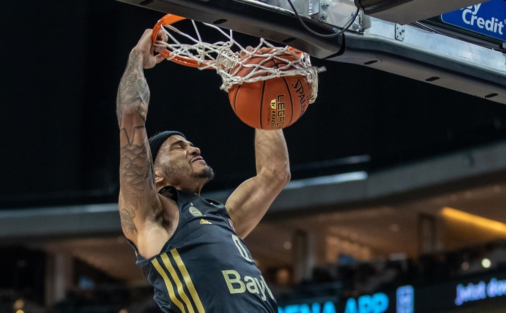 Der Basketballer Nick Weiler-Babb war schwer gestürzt.