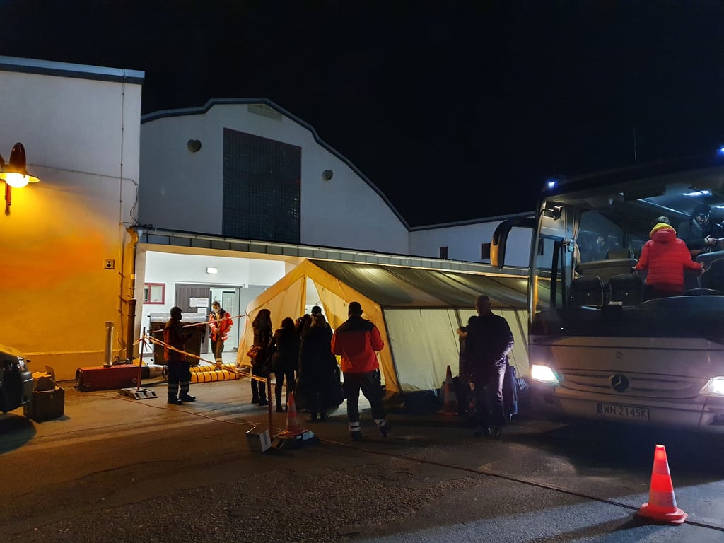 Flüchtlinge aus der Ukraine kommen in Magdeburg an.