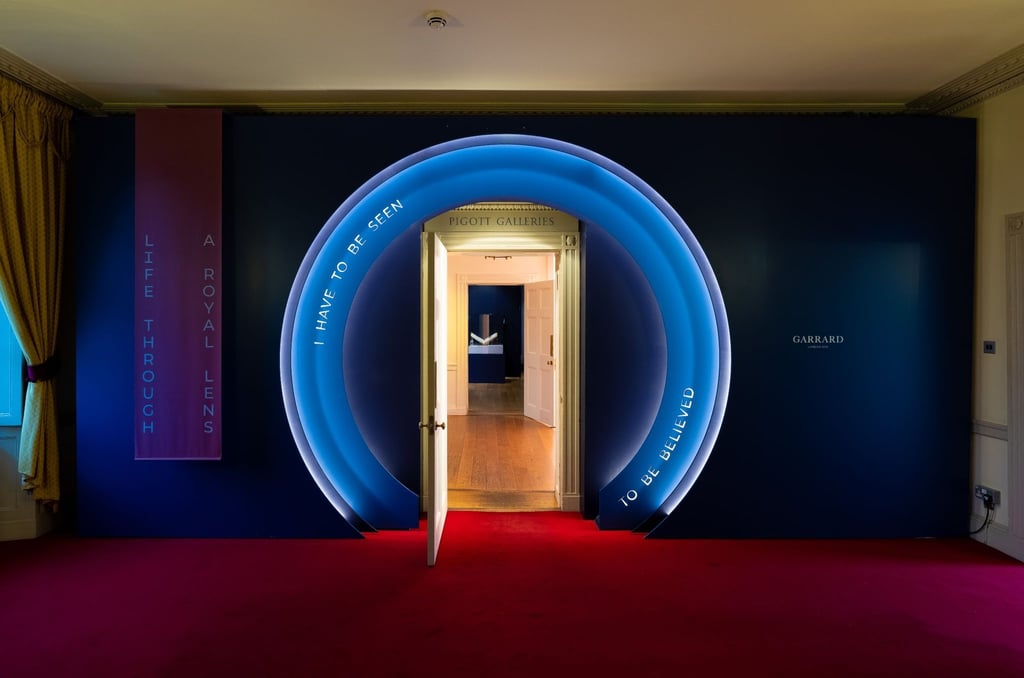 Mit der Ausstellung „Life Through A Royal Lens“ gewährt der Kensington-Palast Einblicke ins königliche Leben.