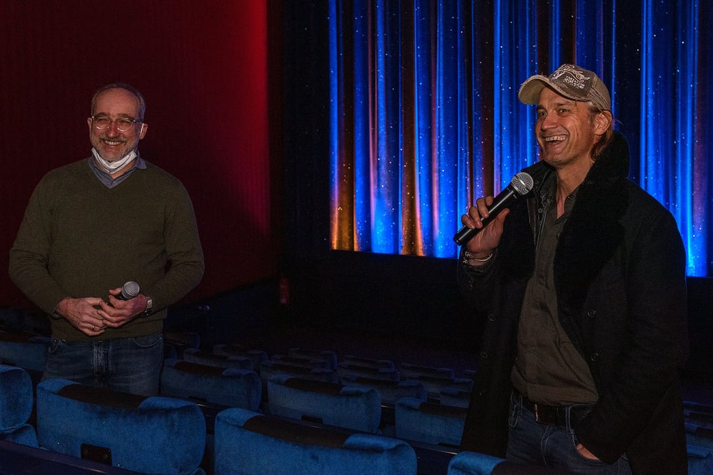 Ralf Bauer (rechts) und Jürgen Bode vom Filmpalast teilten vor und nach der Filmaufführung ihre Begeisterung für Tibet, seine Menschen und deren Kultur.