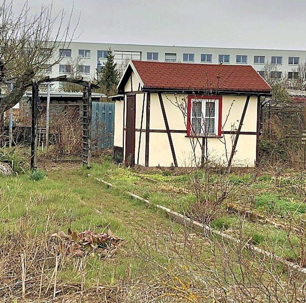 Garten Nummer 50 kostet 100 Euro. Er steht schon seit zwei Jahren leer.