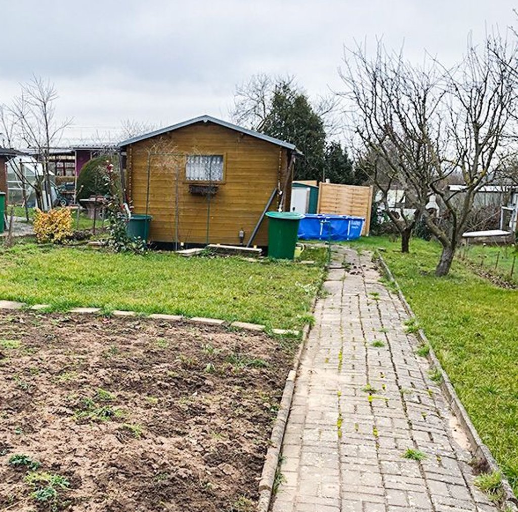 Garten 269 im „Sonnenland“ ist für 350 Euro zu haben - inclusive Pool.