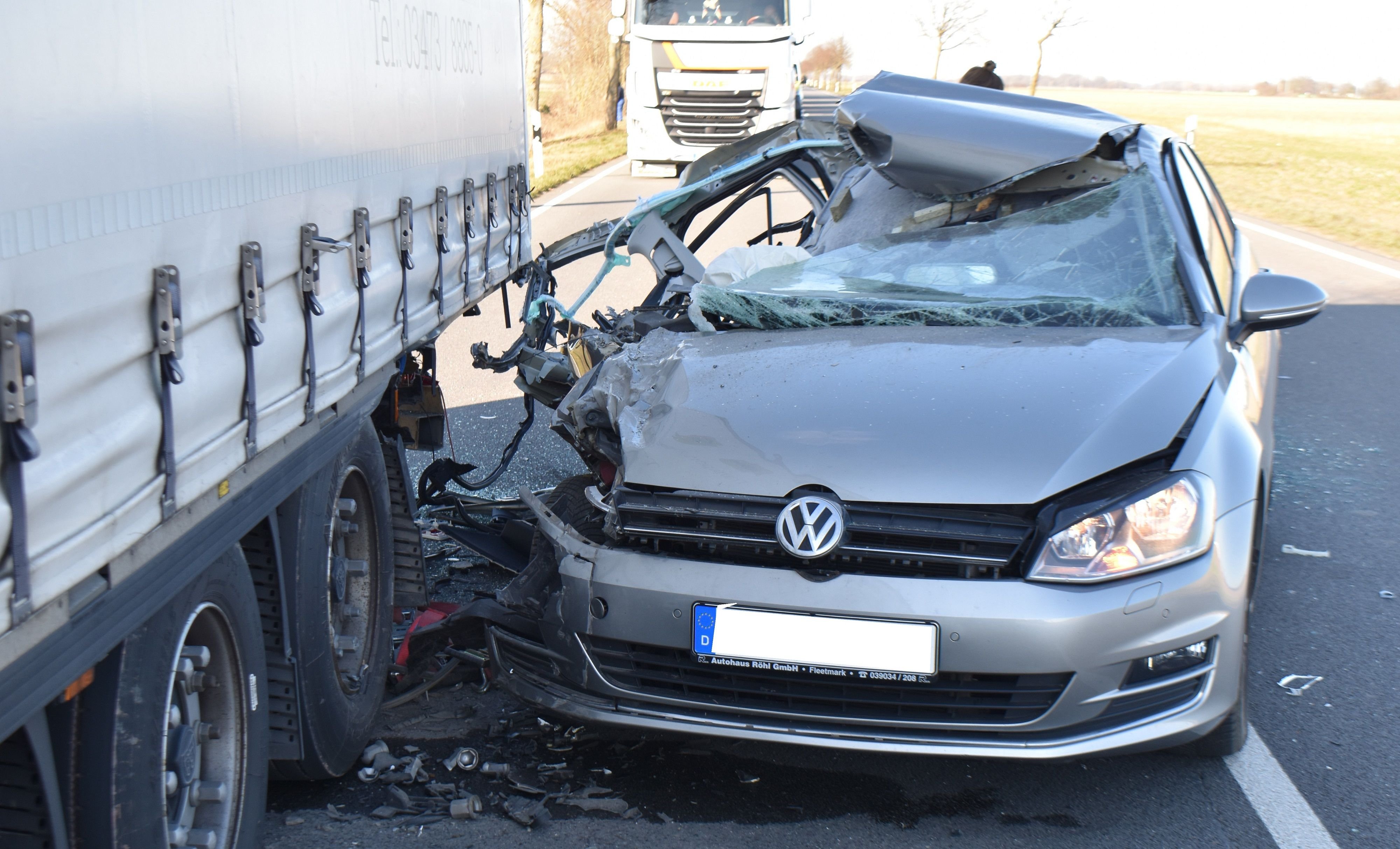 Schwerer Unfall Auf B189 In Der Altmark: Frau Schwer Verletzt