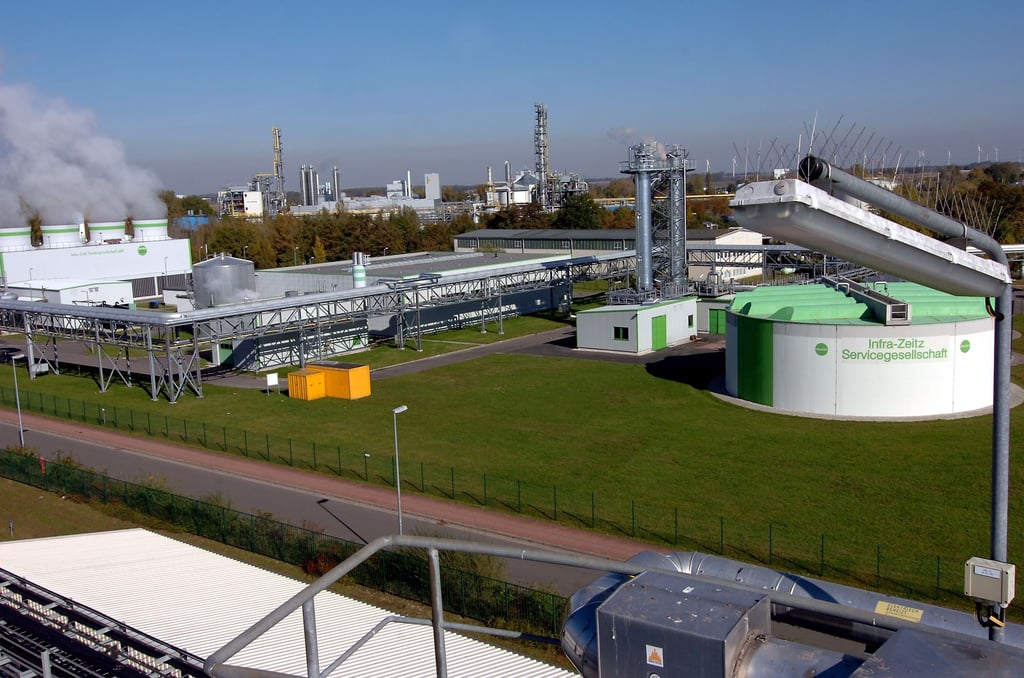 Der Industriepark Zeitz im Ortsteil Alttröglitz: Noch in diesem Jahr soll es auf dem Gelände weitere Bauarbeiten geben.
