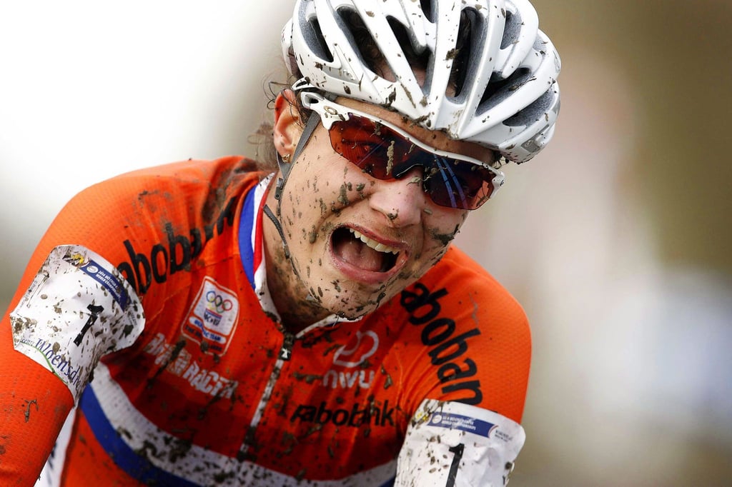 Die Niederländerin Marianne Vos hat zum wiederholten Male den Titel im Radcross gewonnen.
