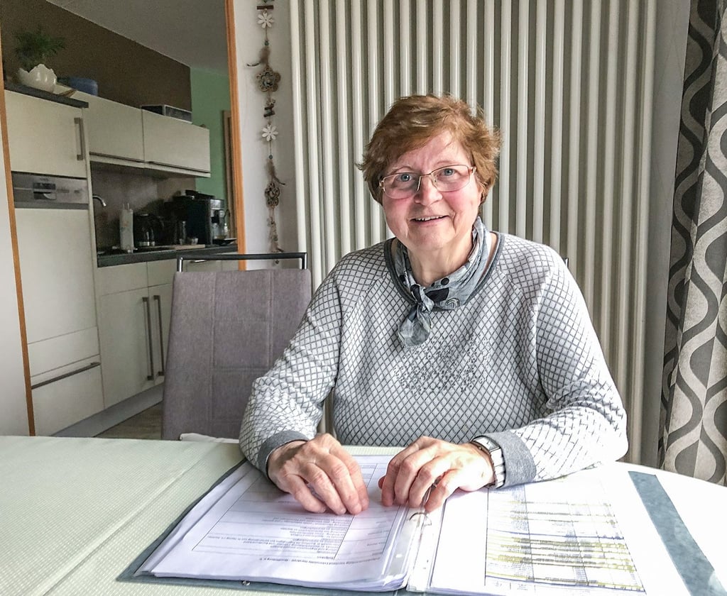 Helga Hering hat als Vereinsvorsitzende der Lebenshilfe Harzkreis-Quedlinburg manche Stunde am Tisch im heimischen Wohnzimmer mit dem Blick in Unterlagen verbracht.