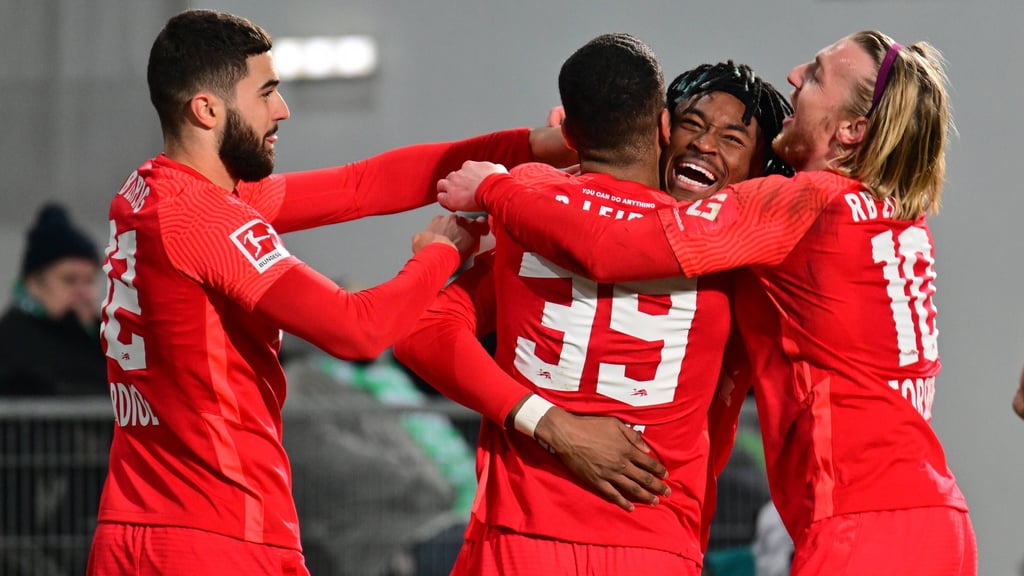 Erster Treffer für RB: Mohamed Simakan (2.v.r.)