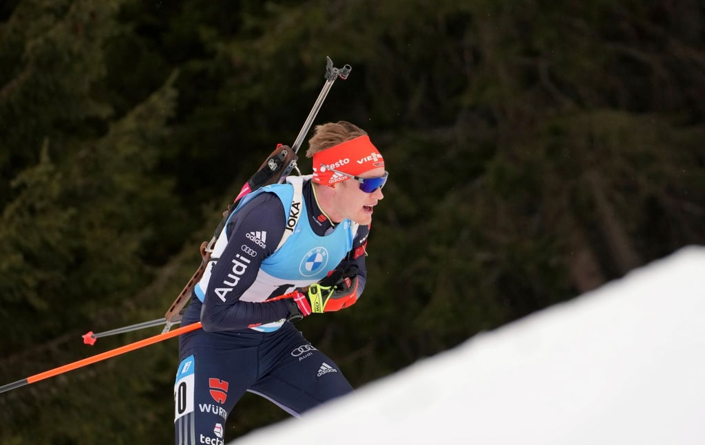 Beim Biathlon-Weltcup im estnischen Otepää lief Benedikt Doll aus Deutschland auf Podestplatz drei.