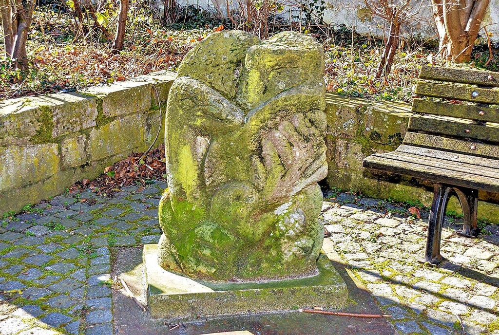 Die Bedeutung dieser Skulptur in Wanzleben scheint unklar.