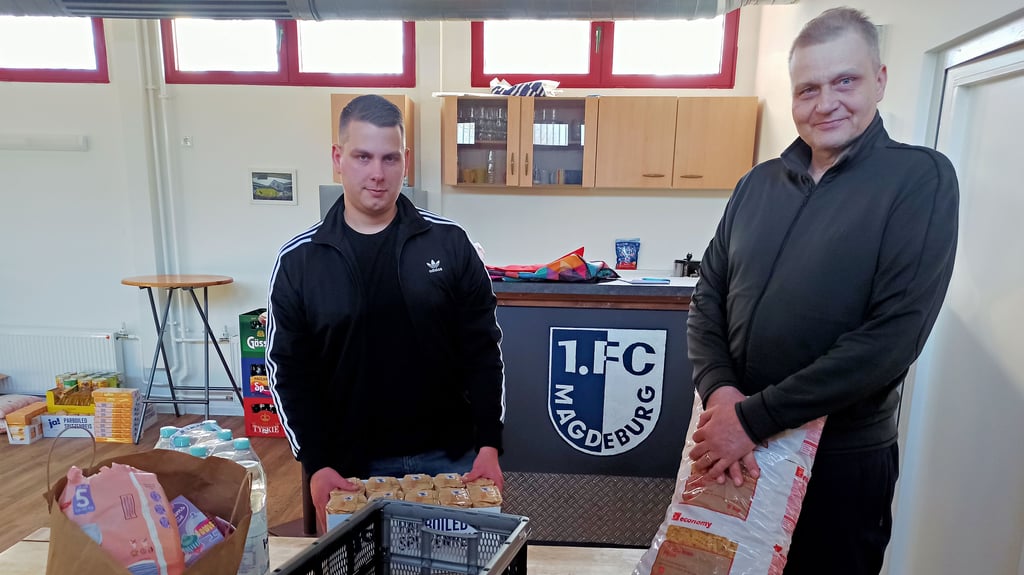 Spenden für die Ukraine sammelten auch Mitglieder des FCM-Fanprojektes in Sudenburg sowie von unterschiedlichen Fanclubs. Sowohl Arbeitsleistung als auch Sach- und Geldspenden können Spender steuerlich geltend machen.