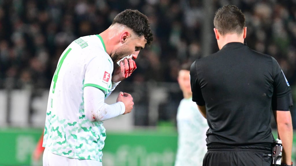 Wo ist der Zahn? Maximilian Bauer blutete stark aus dem Mund.