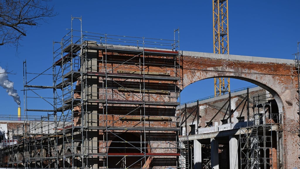 Nach Fertigstellung der historischen Hartmannhalle in Chemnitz soll hier der zentrale Anlaufpunkt 2025 sein.