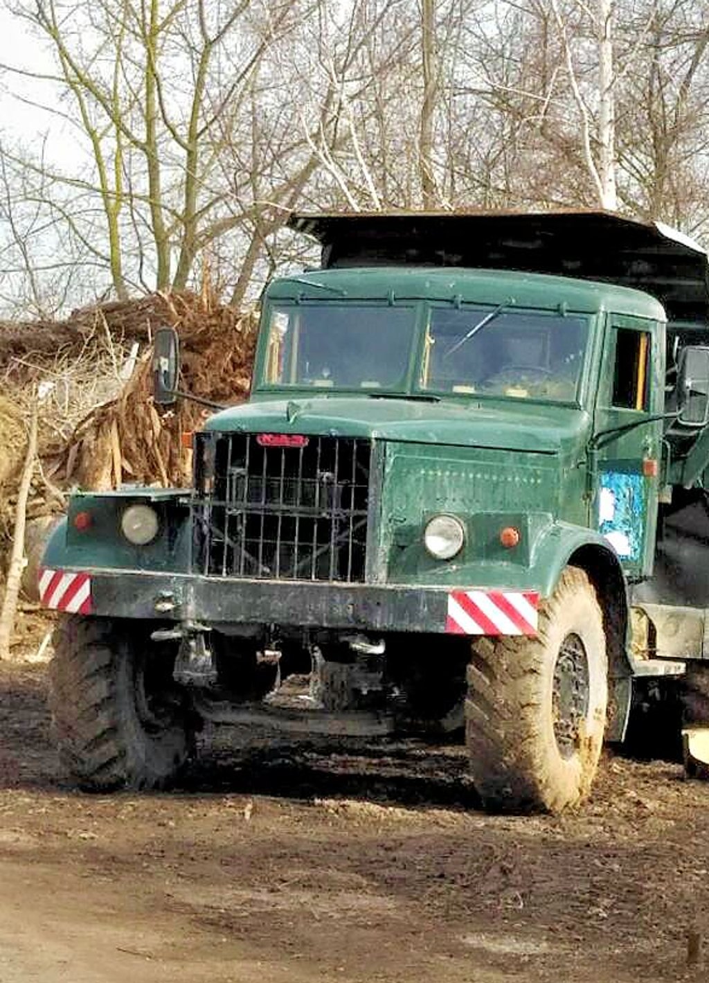 Einer der gestohlenen Lkw, die wiedergefunden wurden.