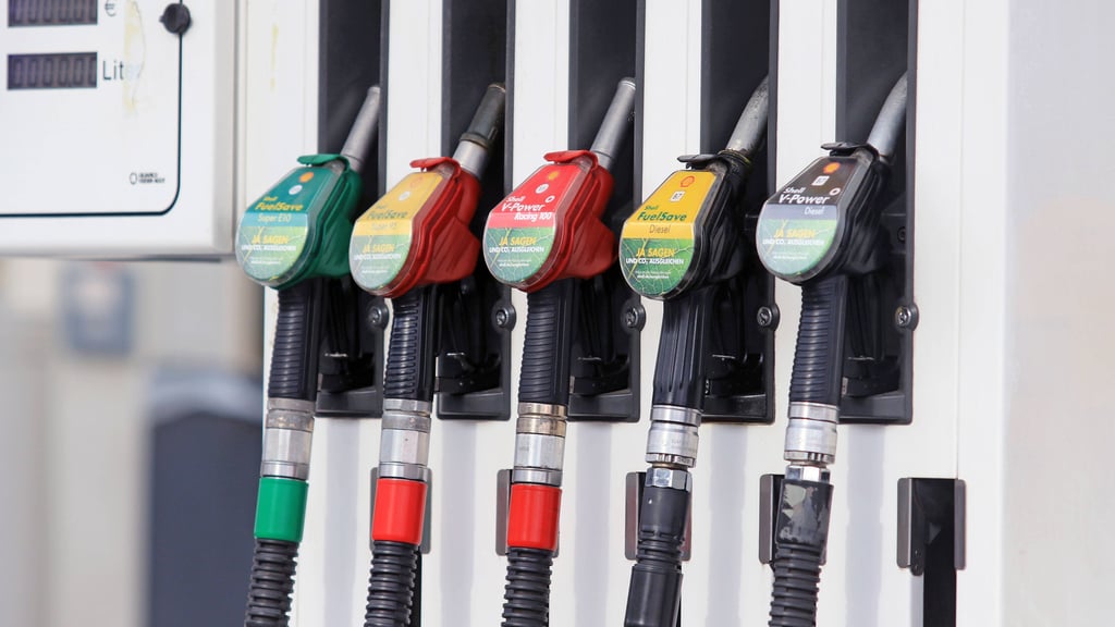 Kraftstoff ist an deutschen Tankstellen momentan teuer.