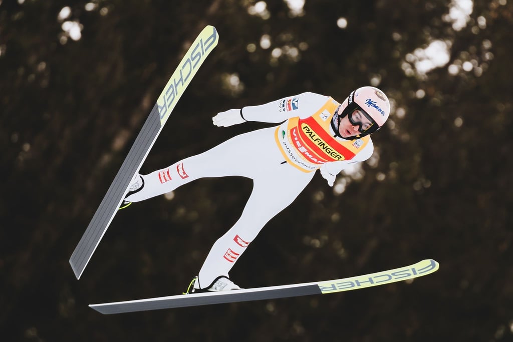 Der Österreicher Stefan Kraft hält mit 253,5 Metern den Weltrekord im Skifliegen.