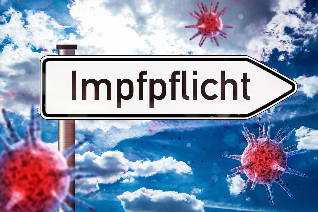 Symbolfoto - Demonstrationen gegen die einrichtungsbezogene Impfpflicht