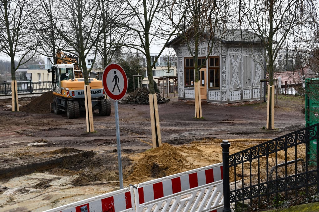 Sanierungsarbeiten an der Milchkuranstalt auf dem Fürstenwall in Magdeburg.
