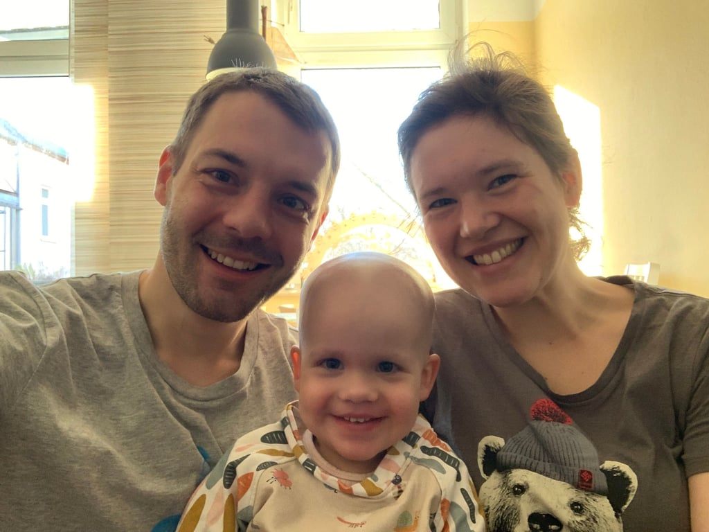Familie Krüger aus Magdeburg ist wieder zu dritt: Tess hat das Krankenhaus verlassen.