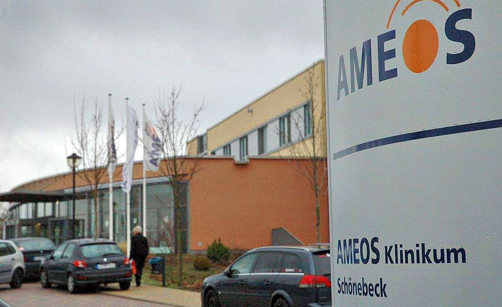 Seit vielen Jahren warten Mitarbeiter der Krankenhäuser auf eine Angleichung ihrer Gehälter auf Tarifniveau. Auch im Ameos-Krankenhaus in Schönebeck.