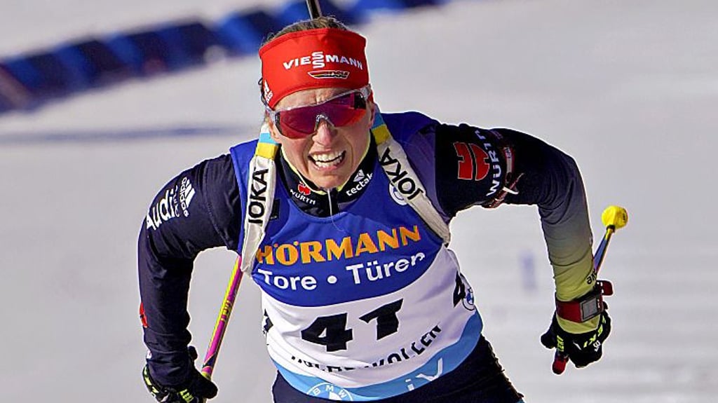 Franziska Hildebrand kommt mit neuntbester Zeit ins Ziel.