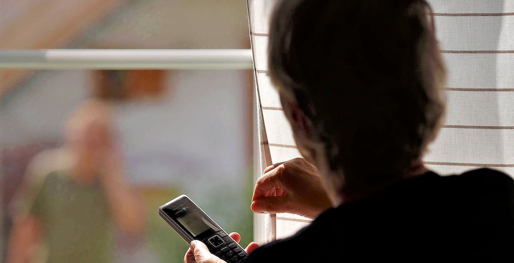 Die meisten Stalker halten sich in der Nähe ihrer Opfer auf - so auch bei Anrufen.