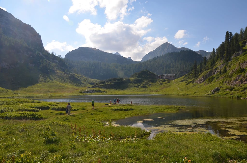 Regionen wie das Berchtesgadener Land zogen auch 2021 viele Touristen nach Bayern.