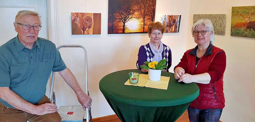 Die Flechtinger Galeriefreunde haben die erste Ausstellung des Jahres 2022 bereits am Dienstag im Pfarrhaus aufgebaut. Am Sonntag um 14 Uhr erfolgt die Vernissage mit Fotos von Manfred Winkler.