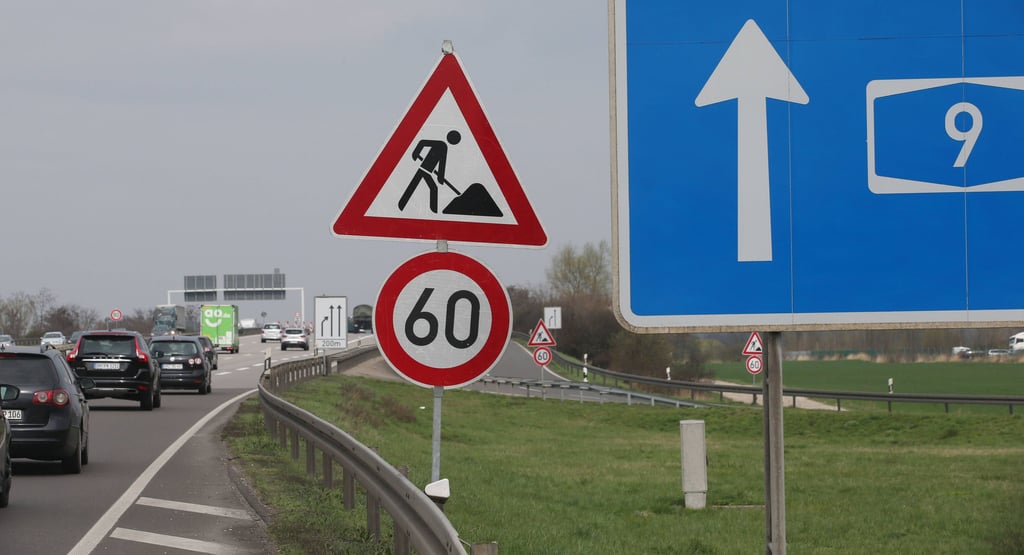 Es wird auf den Autobahnen bei Halle wieder kräftig gebaut.