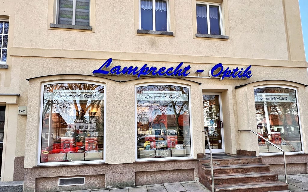 Das traditionsreiche Augenoptiker-Geschäft in der Heidestraße 242