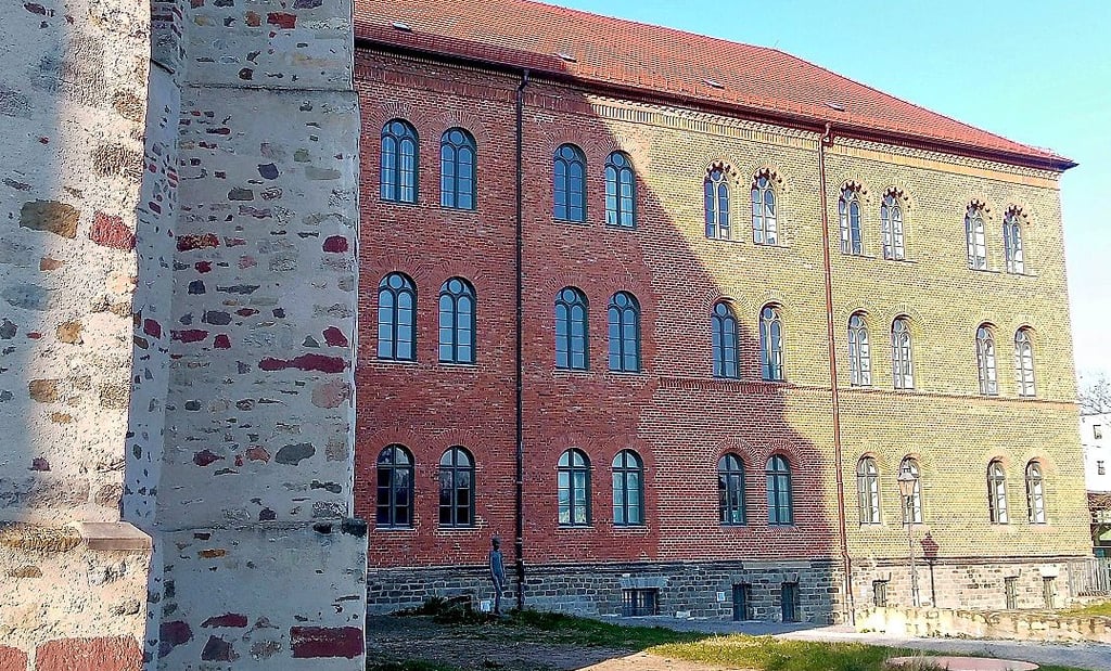 Der Ostflügel des Klosters Unser Lieben Frauen in Magdeburg ist stadtbildprägend.
