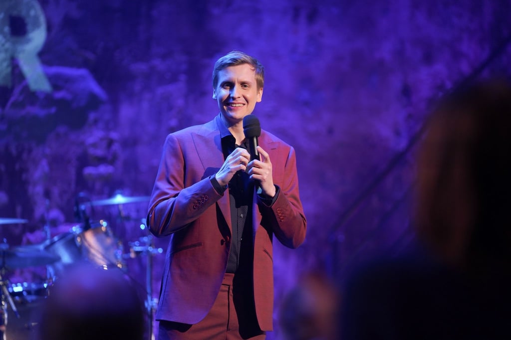 Comedian Till Reiners präsentiert "Till Reiners' Happy Hour".