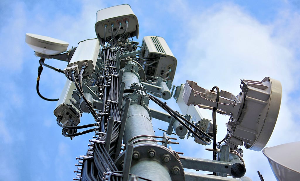 An der Bernburger Fischergasse hat der Mobilfunknetzanbieter O2 jetzt eine neue 5G-Anlage installiert.
