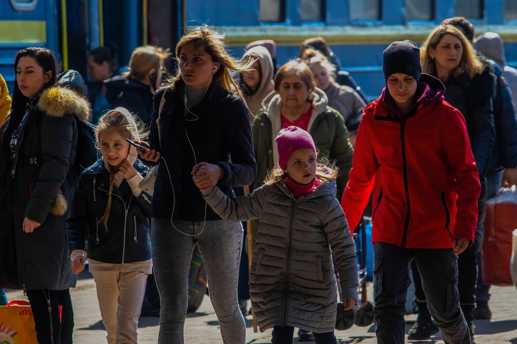 Ukrainische Familien auf der Flucht: Sachsen-Anhalts Landtag versichert umfassende Hilfen.