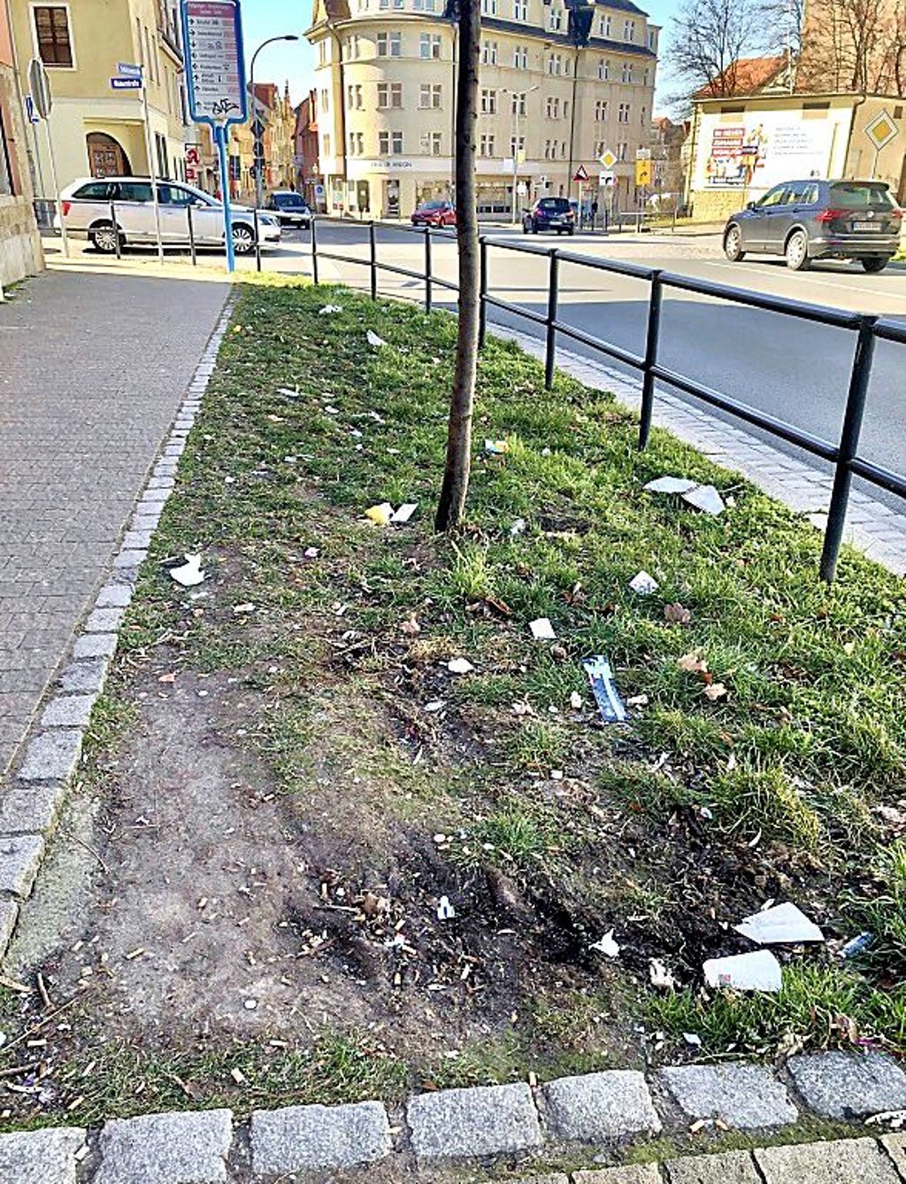 Müllprobleme gibt es viele in Zeitz, hier in der Schützenstraße.