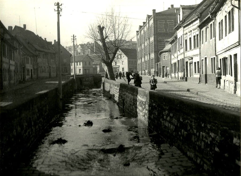 Ein Foto der Grabenstraße aus dem Archiv von Heimatforscher Peter Lindner.