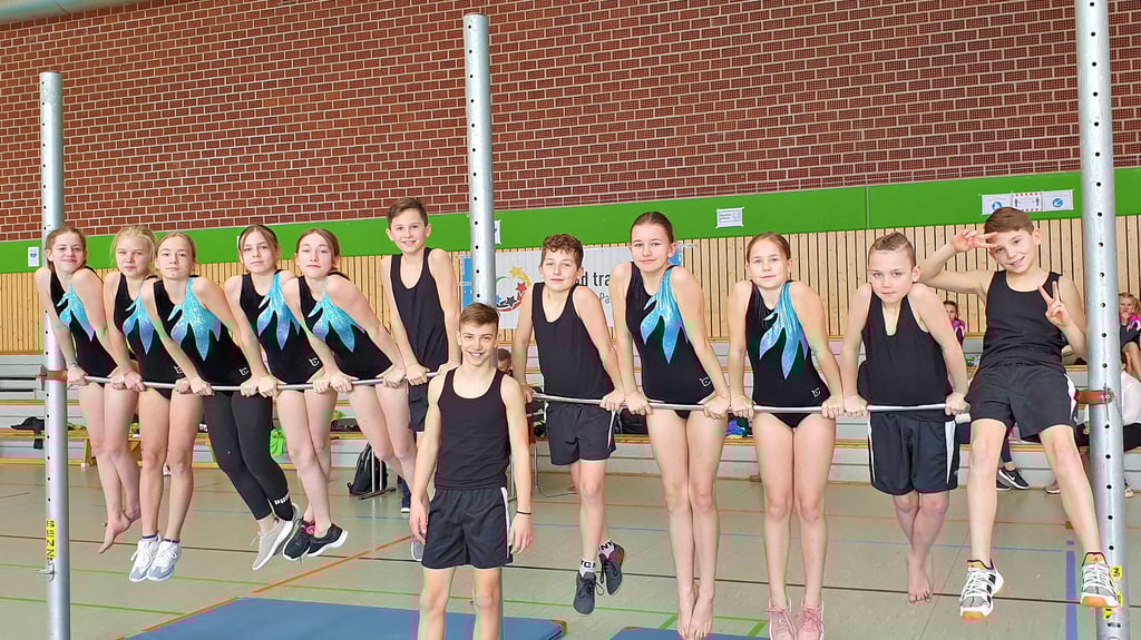 Im Landesfinale im Geräteturnen verpasste das Team des Stephaneums in seiner Altersklasse nur um einen Punkt den Landessieg.