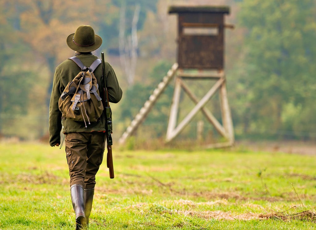 Die einstige Männderomäne Jagd wird zunehmend auch bei jungen Jägerinnen und Jägern beliebter. Viele geben Naturschutz als Hauptmotivationsgrund an. Auch in Schönebeck im Salzlandkreis sind mehr Jägerinnen aktiv.