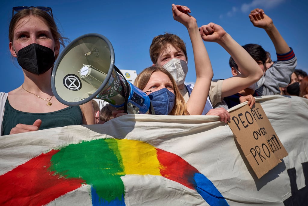 Beim Klimastreik zeigt die junge Generation ihre ganze Angst vor einer ungewiss scheinenden Zukunft.der Zukuft.