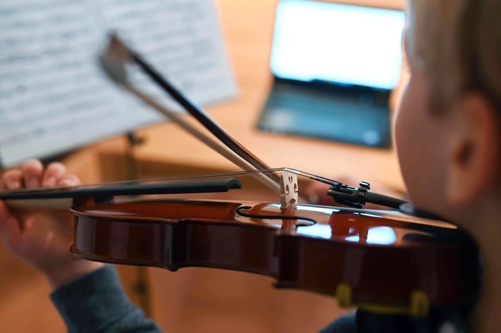 Damit Kinder regelmäßig am Unterricht in der Musikschule teilnehmen, sind kurze Wege entscheidend.