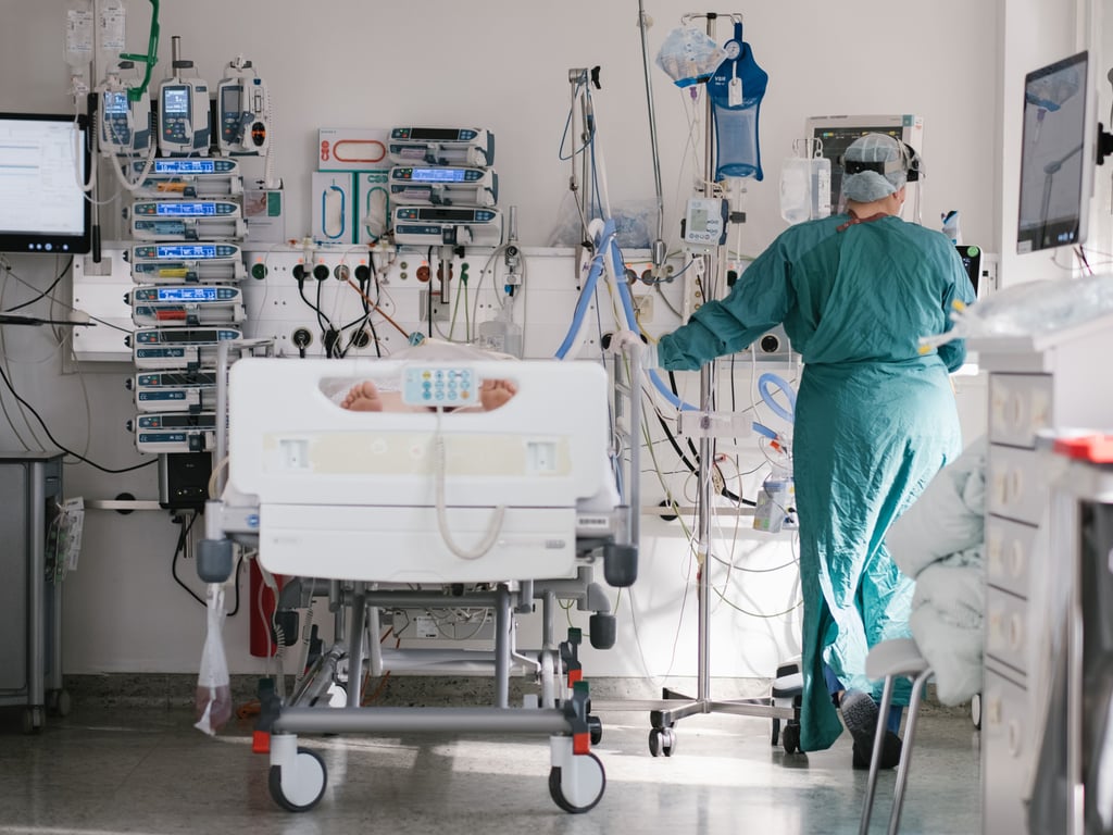 Eine Corona-Station im Krankenhaus (Symbolbild)
