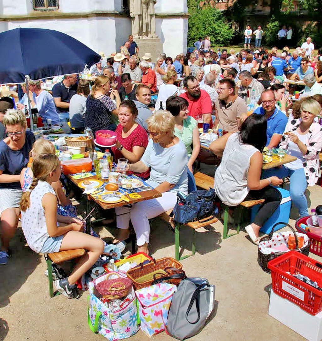 Die Reihen voll besetzt: Ein Foto vom Bürgerfrühstück aus dem Jahr 2018.