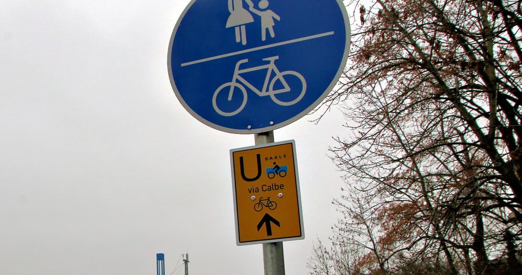 In den kommenden Tagen und Wochen prüfen die Kommunen am Saaleradweg, ob auf der Strecke keine Hindernisse sind und die Ausschilderung stimmt.
