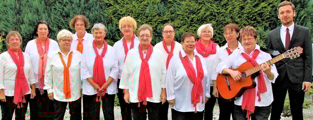 Die Tanner Friday Singers haben sich vor zehn Jahren gegründet und singen trotz Corona-Pandemie mit viel Begeisterung gemeinsam.