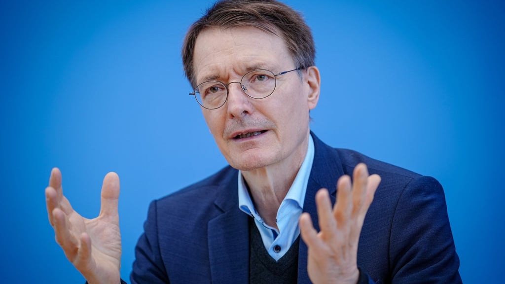 Bundesgesundheitsminister Karl Lauterbach fordert die Länder auf, die Hotspot-Regel umzusetzen.