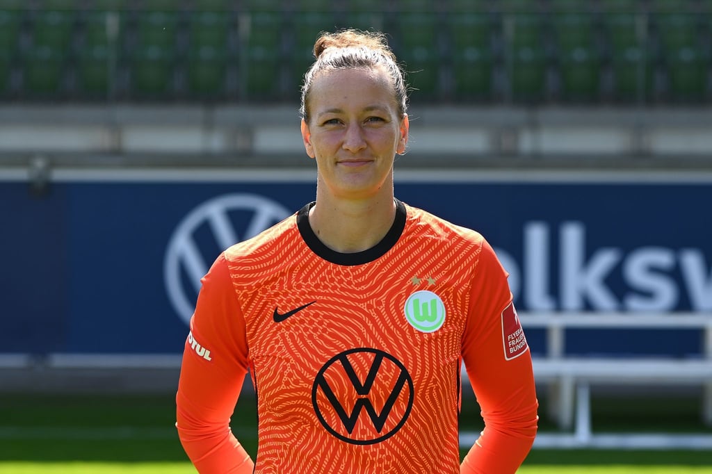 Almuth Schult fällt wegen einer Corona-Infektion gegen Köln aus.