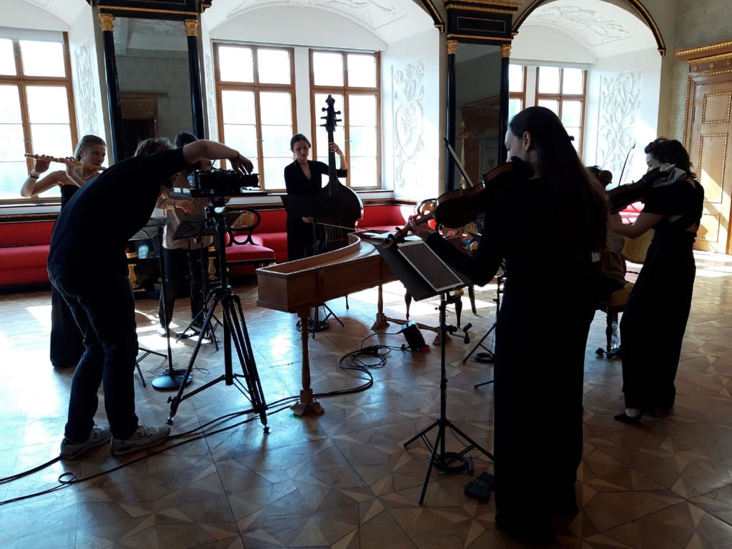Das Barockensemble "Veritá" beim Proben im Roten Salon von Schloss Stolberg.