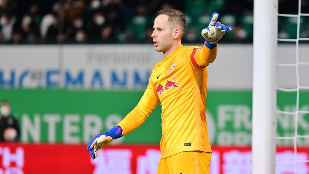 Peter Gulacsi wird gegen den BVB im Tor von RB Leipzig stehen.