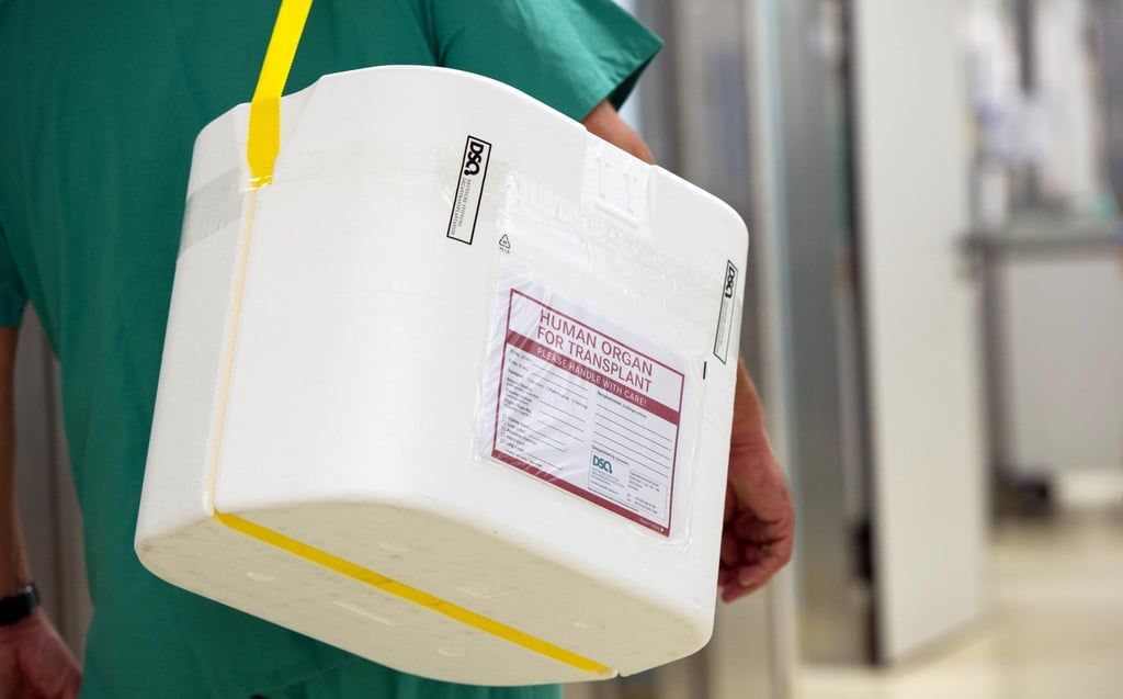 Organtransplantationen kosten viel Geld. Im Fall der beiden Lebertransplantationen ging es um Kosten von 157.000 Euro.