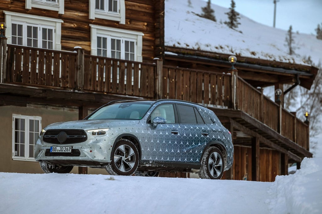 Noch testet Mercedes den neuen GLC am Polarkreis, doch im Sommer soll die dritte Generation Premiere feiern.